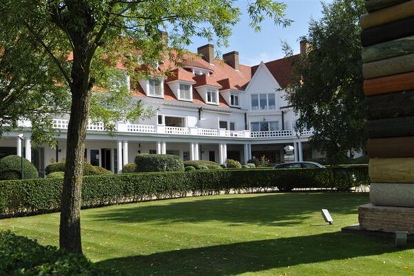 GARDEN HOUSE